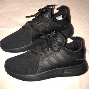 Black adidas shoes (7.5W , 5.5M)